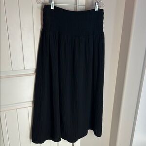 Old Navy Black Midi A-Line Smocked Skirt